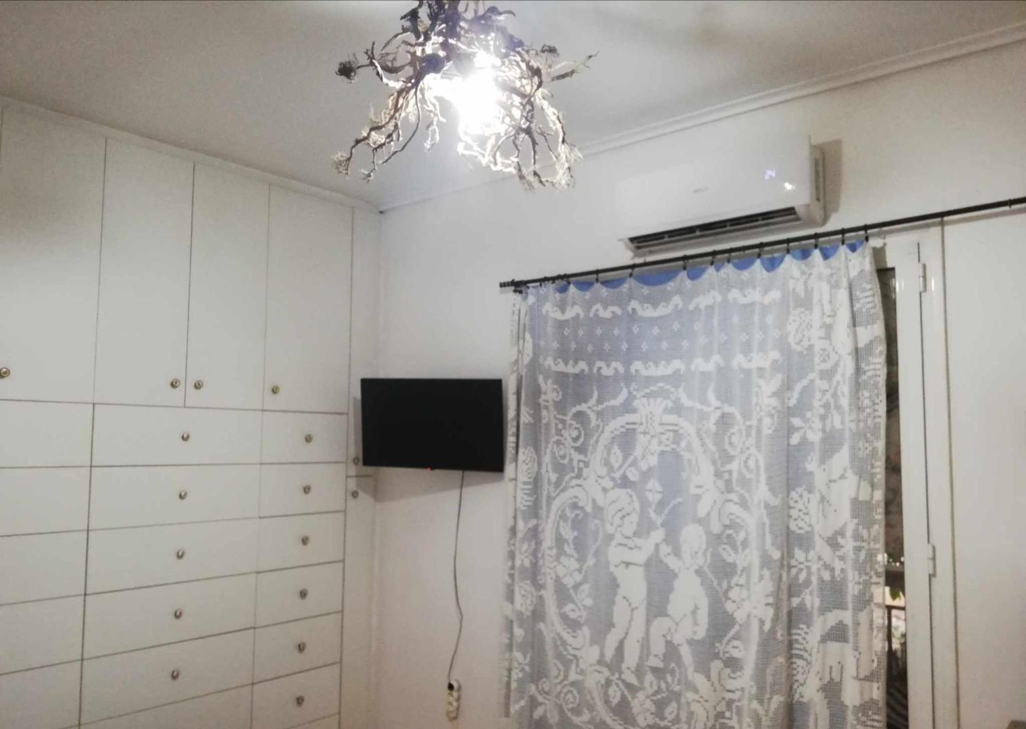 Kyriaki 'S Artistic Apartment Next Metro Agios Ioannis Athens Luaran gambar