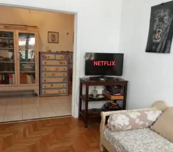 Kyriaki 'S Artistic Apartment Next Metro Agios Ioannis Athens Luaran gambar